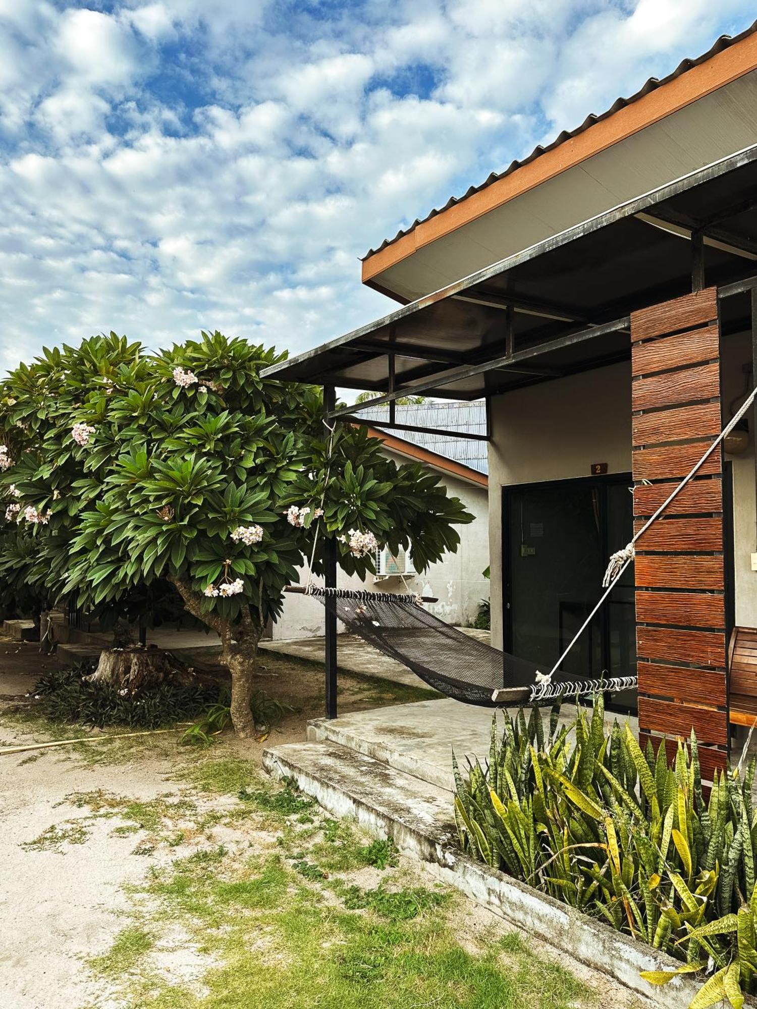 The Cosy Sunset Beach Resort & Restaurant Thong Sala Extérieur photo